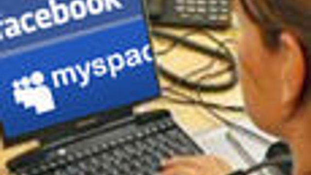 Klart flest kvinner i sosiale nettsamfunn