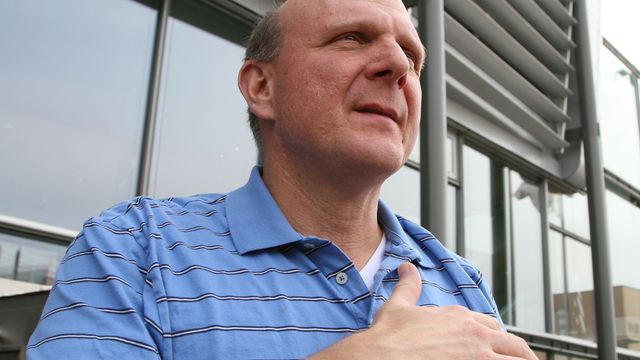 Ballmer jakter på ny leder for nettsatsingen