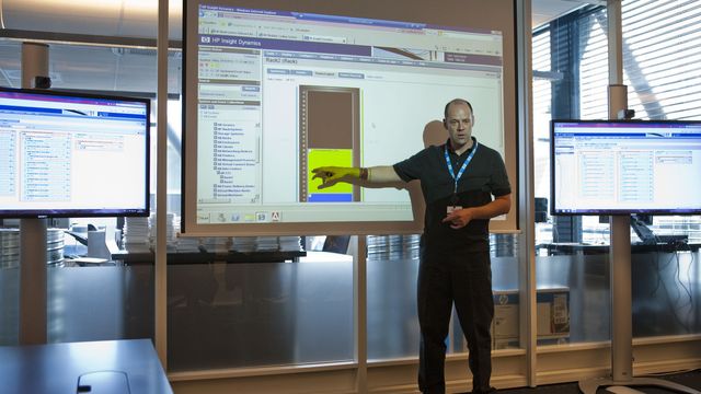 Viser vannavkjølte bladservere på IT-Fornebu