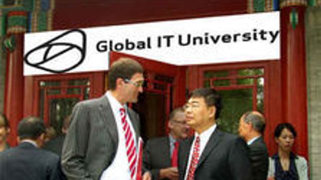 Lokker med globalt virtuelt IT-universitet