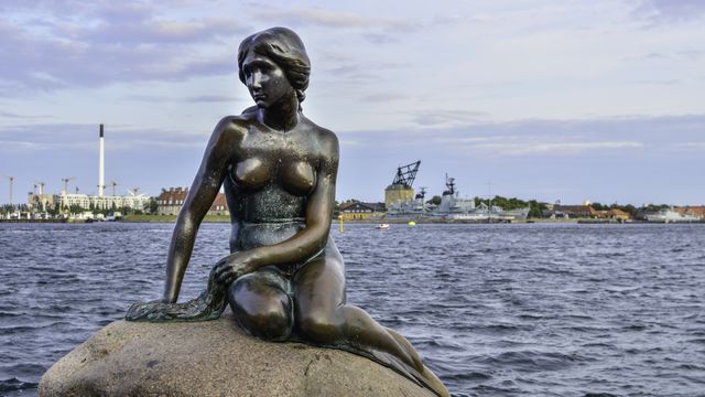 Alle øker prisene i Danmark