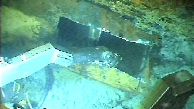 Se de første videobildene av kjølen på ubåtvraket ved Fedje