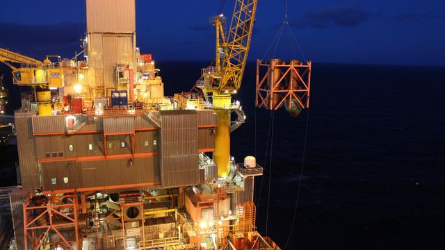 Her river klatrerne eksosrør på 60 tonn