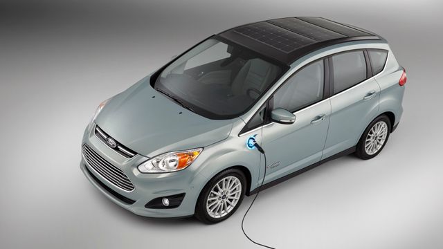 Fords nye hybrid har solceller på taket