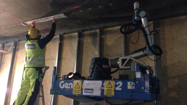 Fredag ble verdens første automatiske borerobot demonstrert