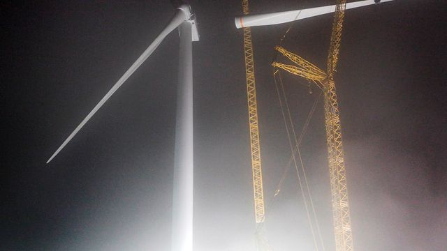 Se installasjonen av verdens kraftigste vindmølle