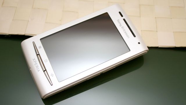 Slik oppdaterer du Sony Ericsson X8
