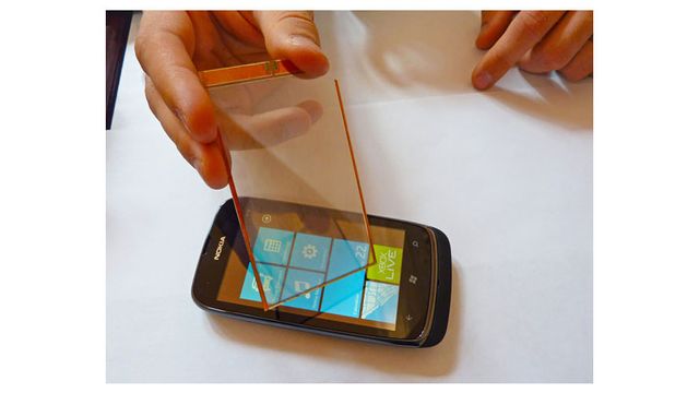 Vil ha solcellepanel over skjermen