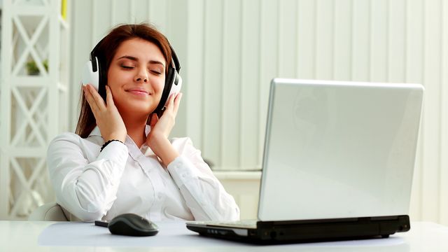 Riktig musikk gir bedre konsentrasjon på jobben