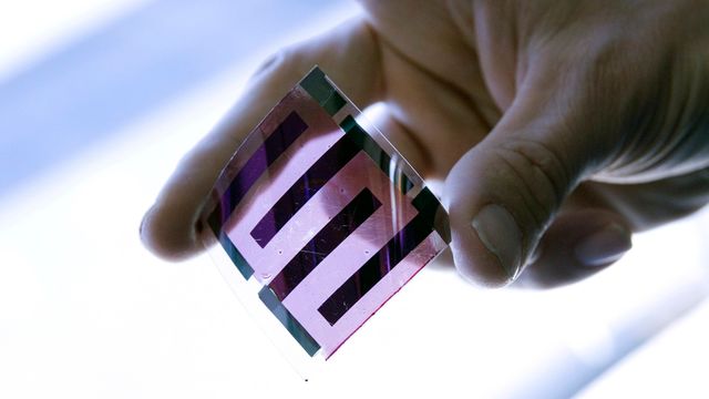 Disse solcellene er laget av plast