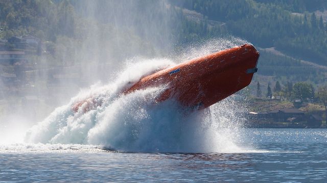 Stupte 65,1 meter med livbåt