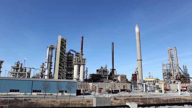 Nå eier Statoil Mongstad-raffineriet alene