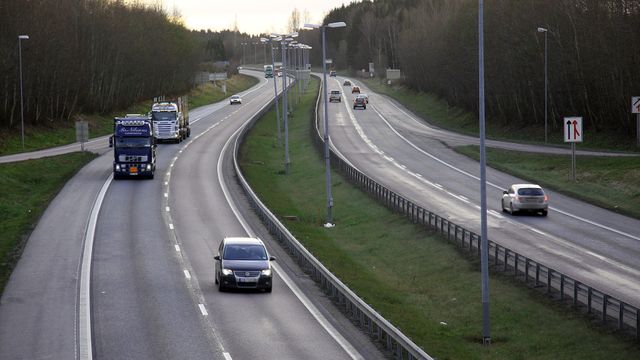 Tester 110 km/t på E18 Vestfold