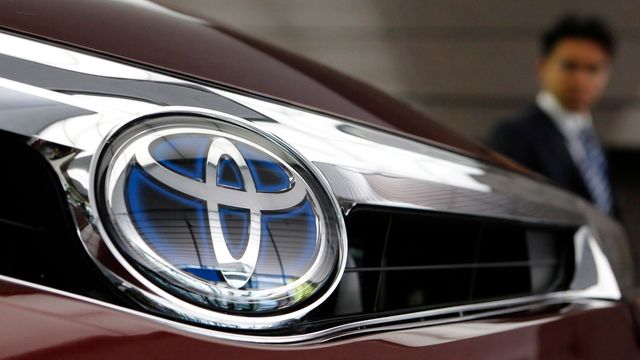 Toyota tilbakekaller 242.000 hybridbiler