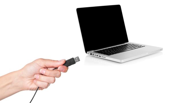 Neste USB-generasjon lader laptopen og leverer 100 watt