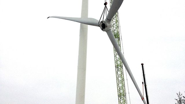 Pålegges å rive vindmøller til 140 millioner