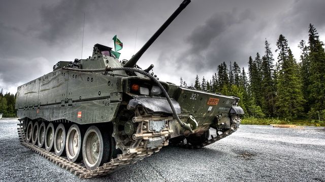 Forsvaret vil ha nye panservogner til ti milliarder