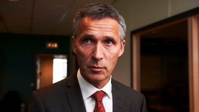Stoltenberg innrømmer treg veibygging