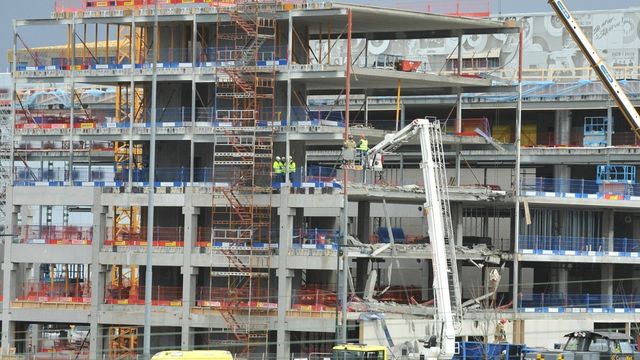– Betongelement sviktet