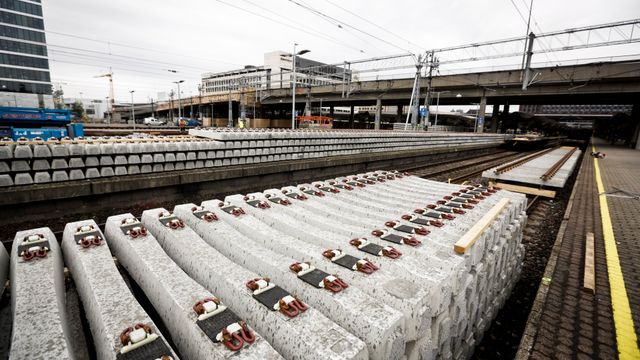 Regjeringen vurderer å tilby tregere tog