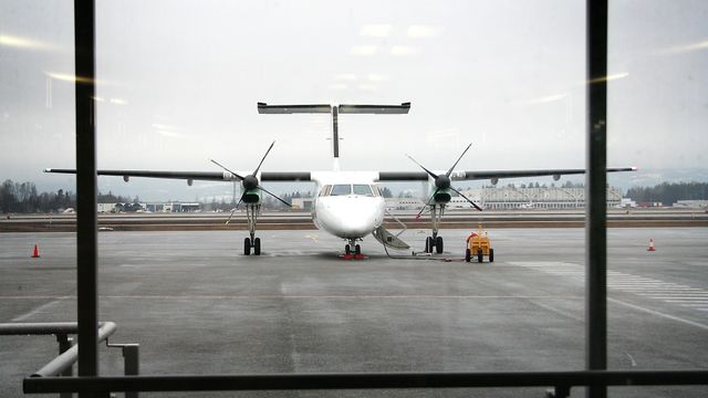 Får ikke utvide rullebanene