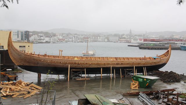 Se verdens største vikingskip ta form