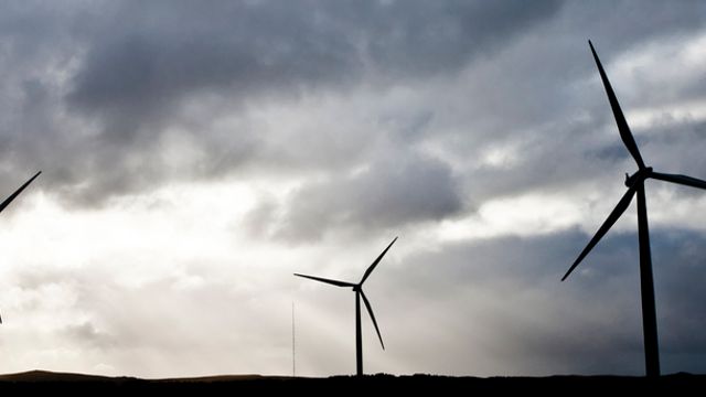 Treg saksbehandling av vindkraft: Kan flytte utbygging til Sverige