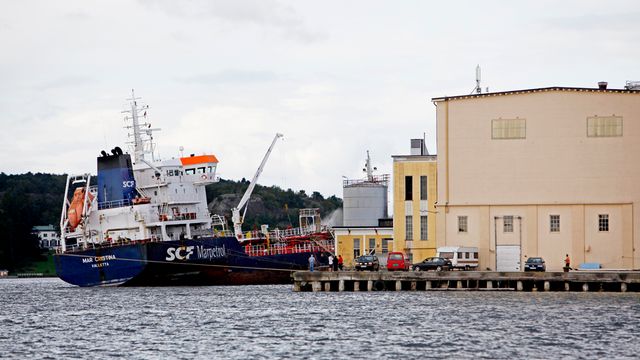 Skulle løsne propp i rør