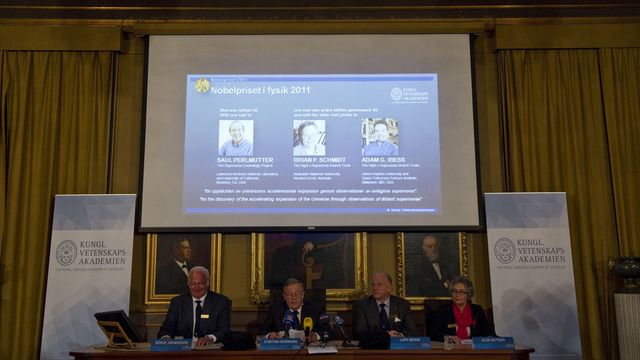 Disse tre får Nobels fysikkpris