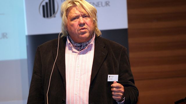 Omstridt sjef tjente best