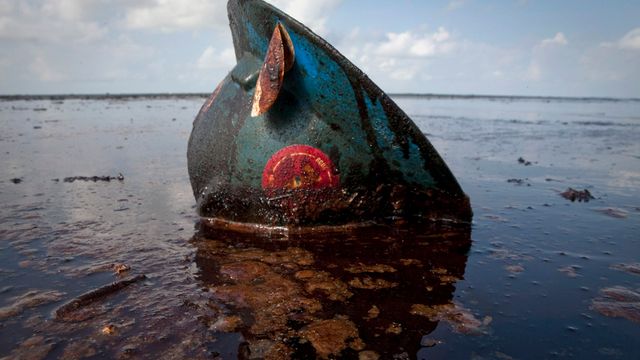 BP blar opp milliarder