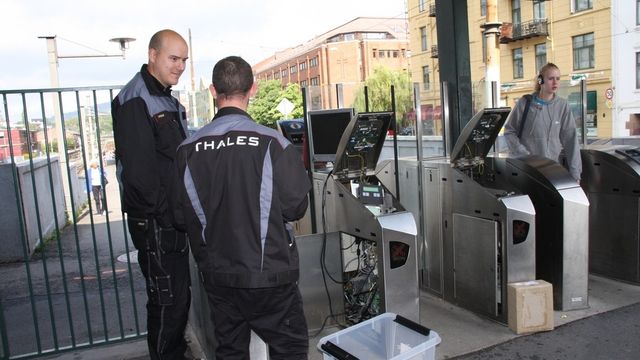 Snaut med tid til å droppe papirbillettene