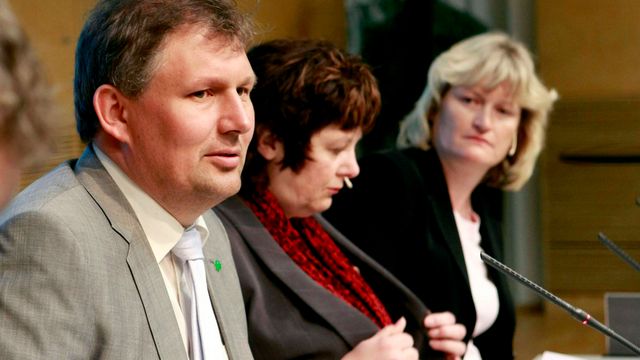 Økt press for å kaste Riis-Johansen