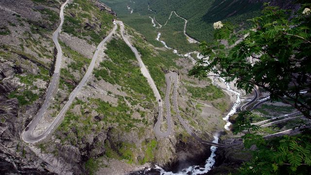 Måtte stenge Trollstigveien