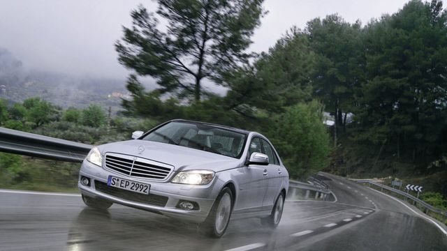 Mercedes på nøtteolje