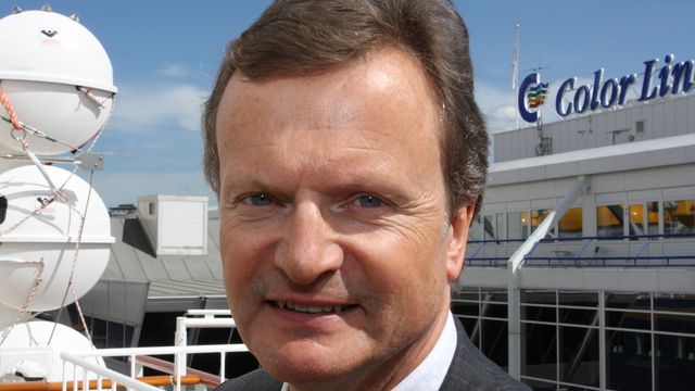 Innrømmer å ha vært naiv