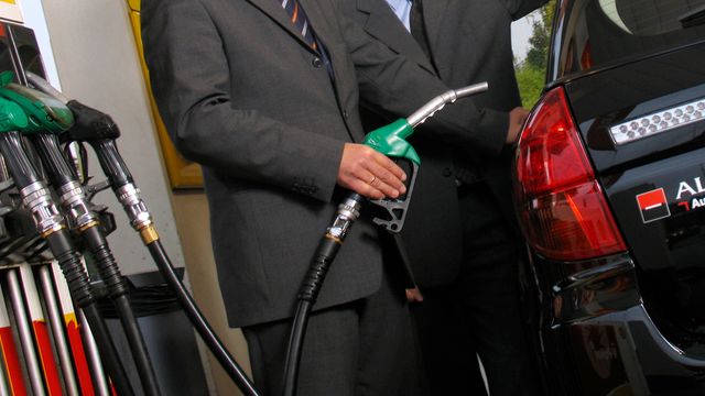 Forbrukerrådet: Tre dager i uka får du billigere drivstoff