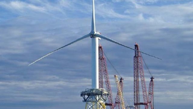 Snuser på utflagget havvindkonsept