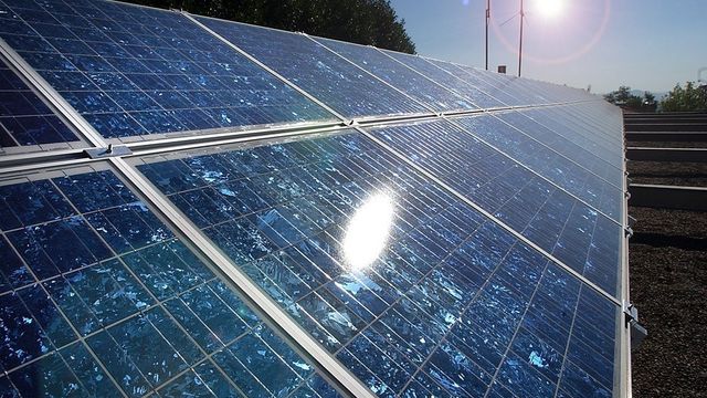 Elbileiere vil gjerne ha solceller på hustaket