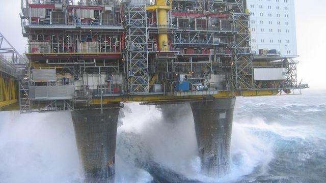 Flere hundre offshorearbeidere rammes av uvær i Nordsjøen