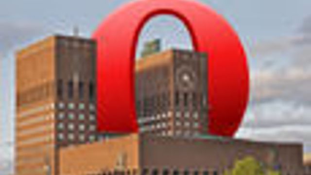 Opera hedret i Oslo rådhus