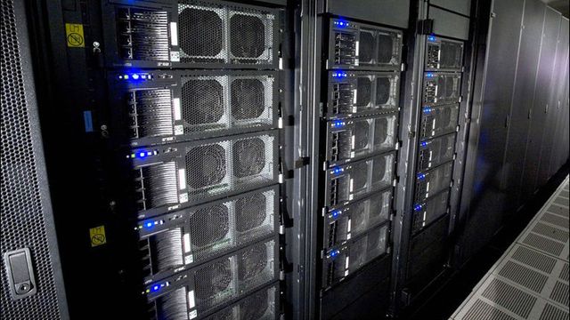 Ekstrem utskifting på supermaskin-toppen