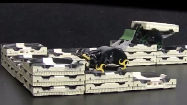 Robotsvermer organiserer seg selv