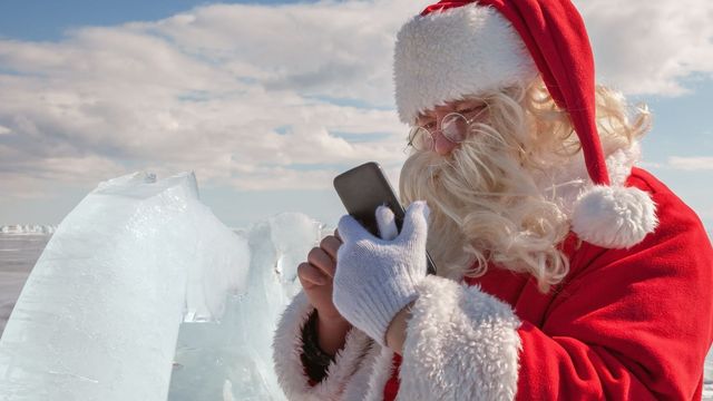 Er du hekta på mobilen i jula?