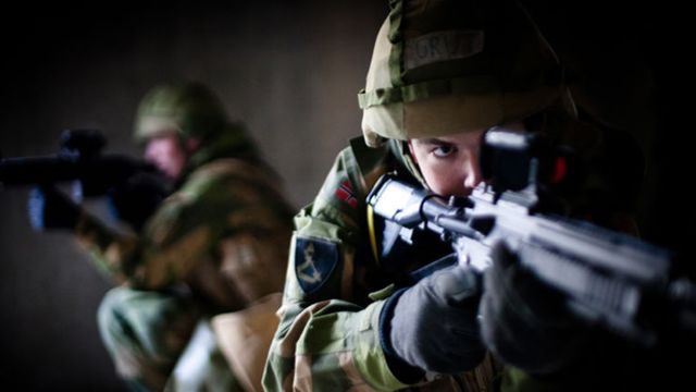 – Kan være greit å drepe hackere