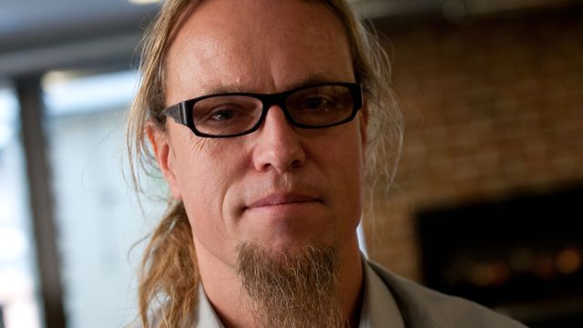 Atle (42) står bak Amazon-skyen