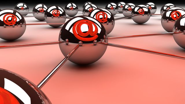 Vil pakke eposten din full av reklame