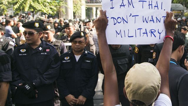 Thai-juntaen innfører nettsensur