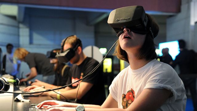 Tilpasser weben til virtuell virkelighet