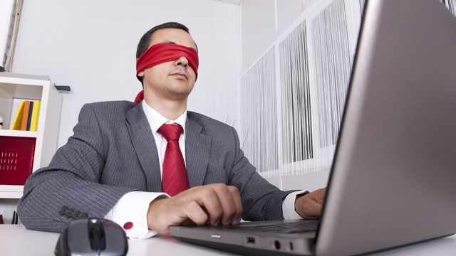 Microsoft deler ut skjermleser
